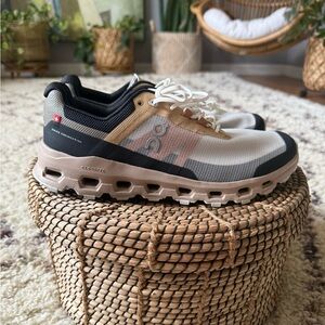 On Cloud Cloudvista Mens Sz 7 'Sand Dune' Waterproof Trail Running Lace Up Shoes